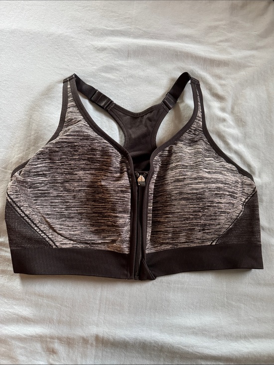 DSG Other - DSG Front-Zip Racerback Sports Bra in Black and Heather Gray